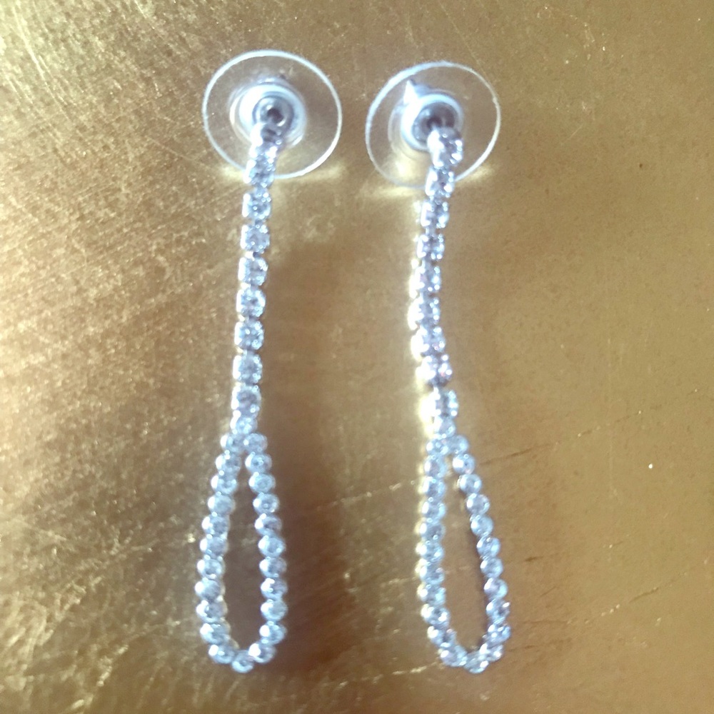 Single Strand Rhinestone Drop Earrings